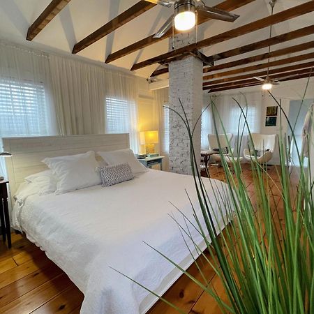 An Authentic, Rustic Luxurious Little Single Family Home In Old Town. All Yours. Marblehead Buitenkant foto